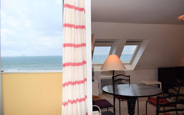 Appartement au dernier étage plage de Trestraou à PERROS-GUIREC - ref 858