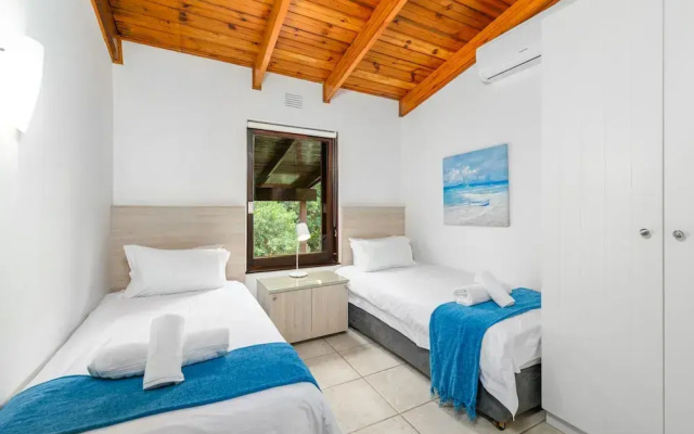 San Lameer Villa Rentals 3116