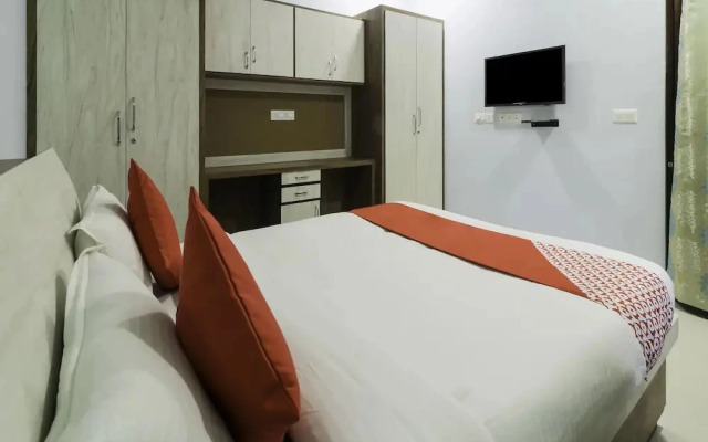 OYO Rooms World Trade Park JLN Marg