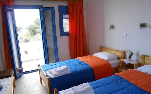 Nikos Place