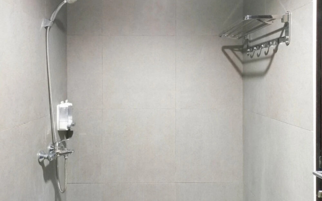 Luxury Studio At Patraland Amarta Apartment