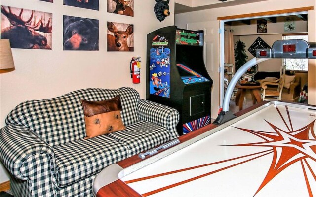 Fawnskin Pines-1844 by Big Bear Vacations