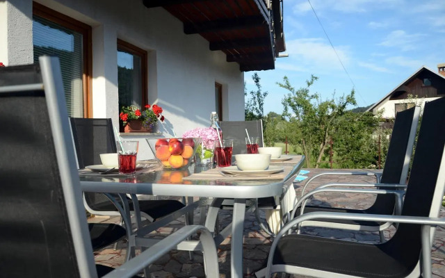 Anna's House