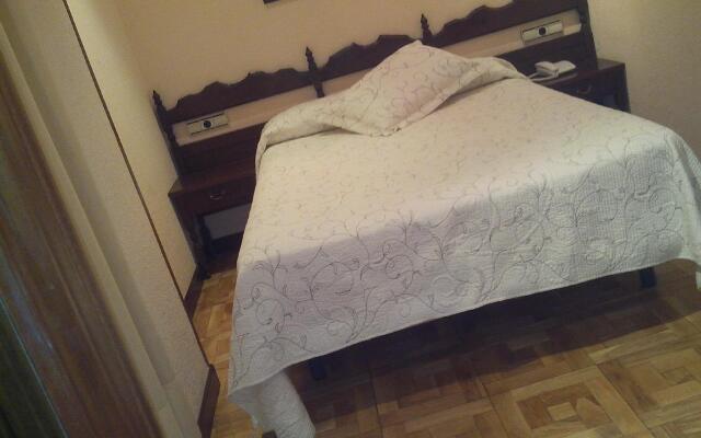 Hotel Residencia Castellano I