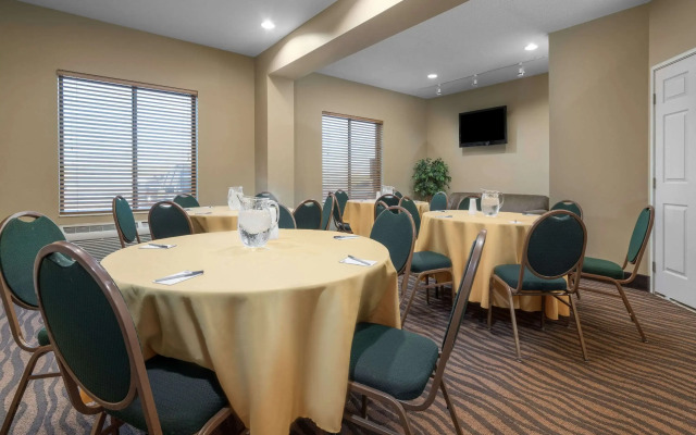 AmericInn by Wyndham Rochester