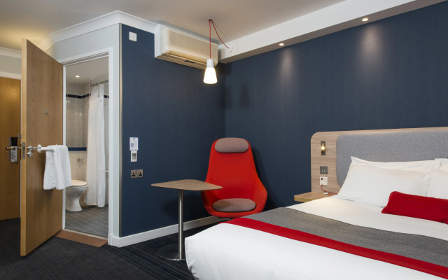 Holiday Inn Express Glasgow Airport by IHG - Image 7
