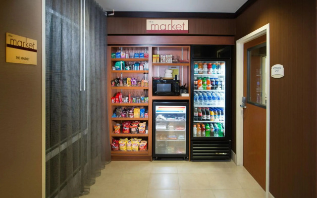 Fairfield Inn and Suites by Marriott Burley