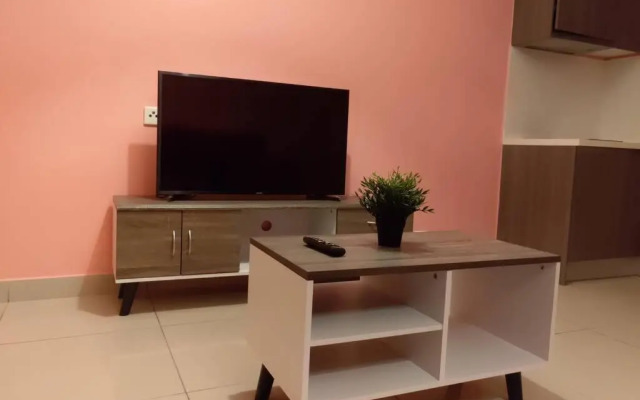 HA213-Pool view Studio unit-Hyve-Cyberjaya- Free WiFi - Free parking-Netflix