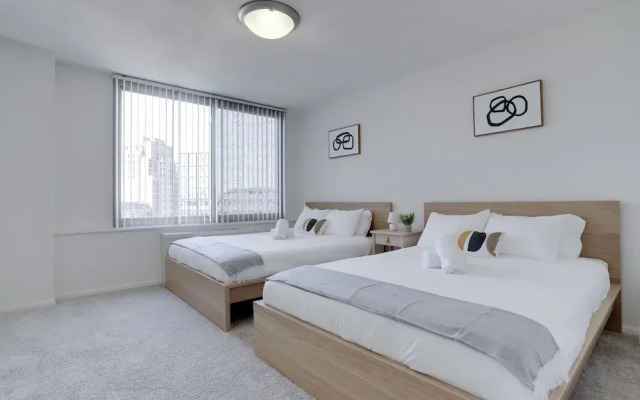 Stylish & Spacious 2BR in Crystal City