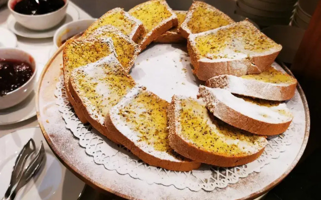 EST Grand Hotel Savoy