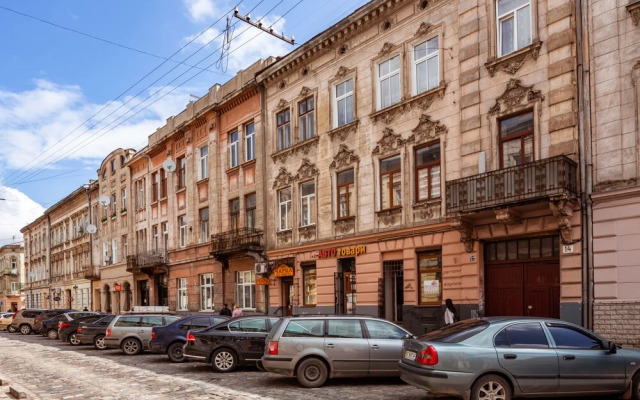 Two bedrooms at the center on Kulisha