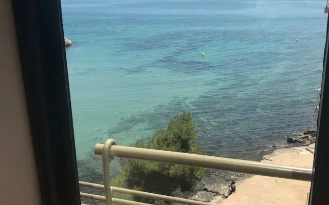 First Line Beach Apartment Alicante