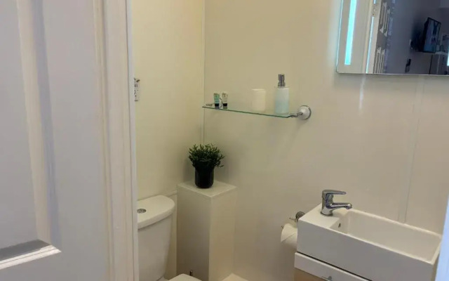 Calm Sea Guesthouse