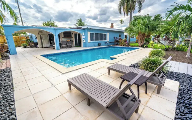Aqua Villa