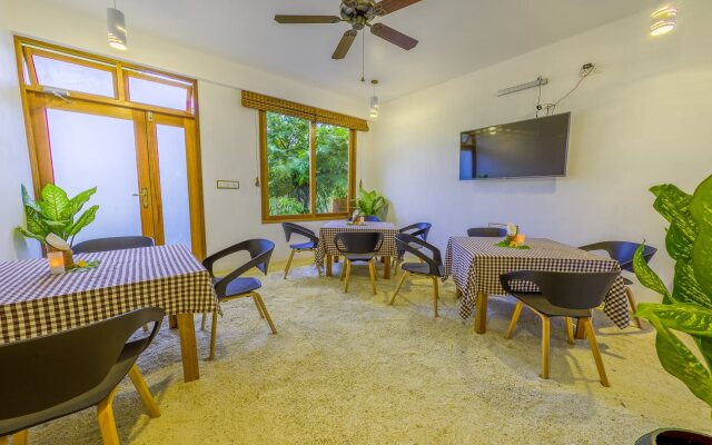 Ameera Guest House Dhiffushi