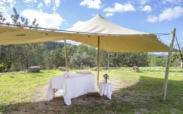 Rural Hideaway Villa in Stcarlos
