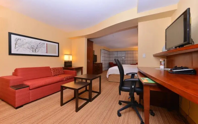Courtyard Burlington Mt. Holly Westampton