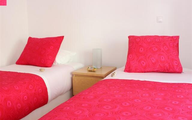 Born to Stay in Milfontes