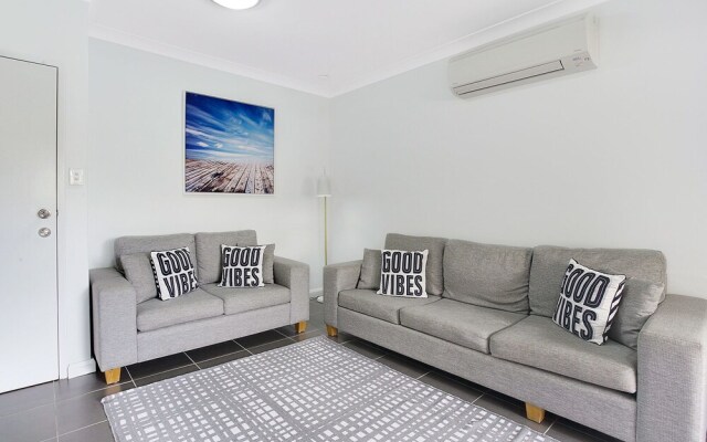 Amanda Court, Unit 2/1 Weatherly Close