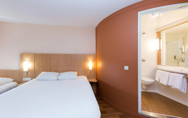 ibis Sisteron