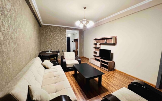 Best Location, Cozy Spacious Apart Near Republic
