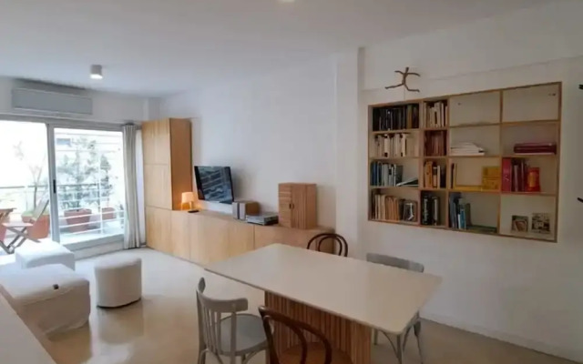 Bollini Terrace 2BR With Balcony in Recoleta