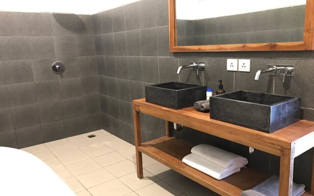 Playgrounds Wave Lodge