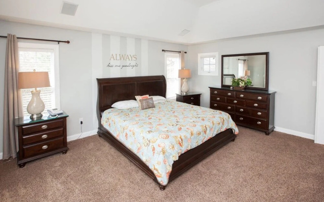 Beach Seclusion - 6 Br Home