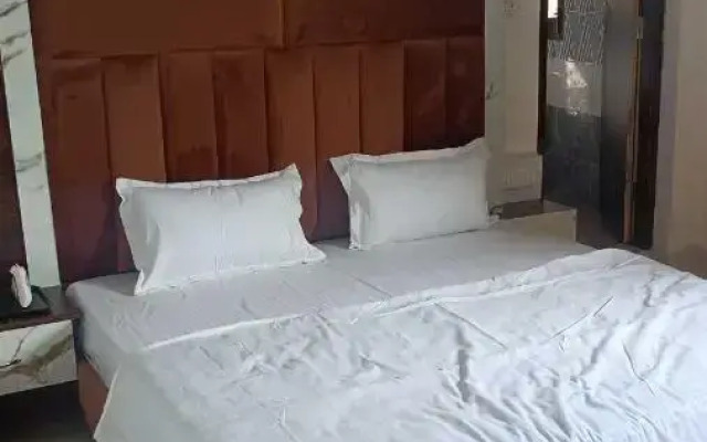 Pop 700211 Hotel Jihaan Plaza