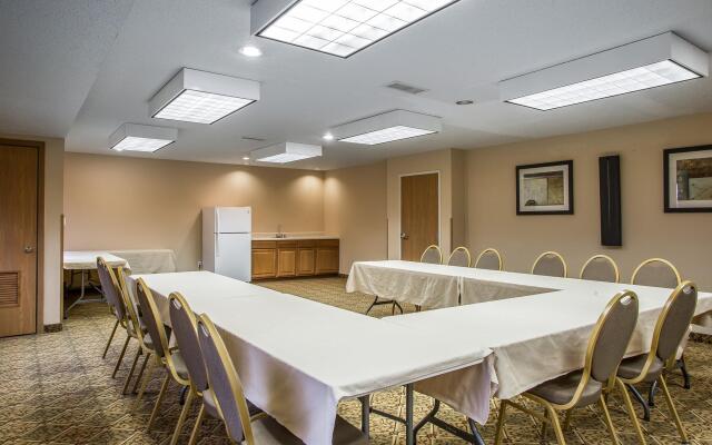 MainStay Suites Cedar Rapids North - Marion