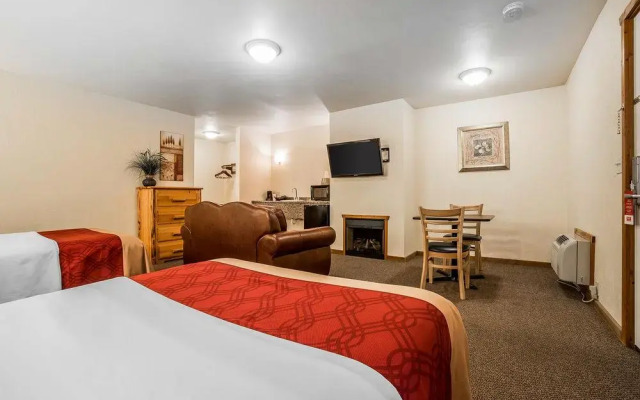 Econo Lodge Inn & Suites Flathead Valley