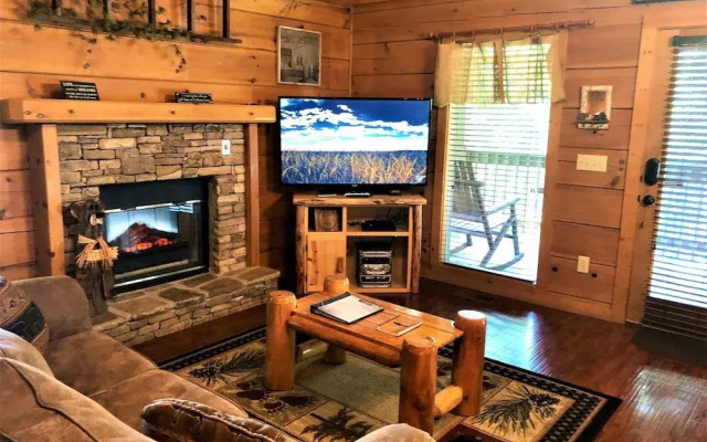 Cuddle Up - Studio Cabin
