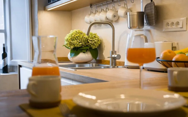 Luxury Apartment Lina - III