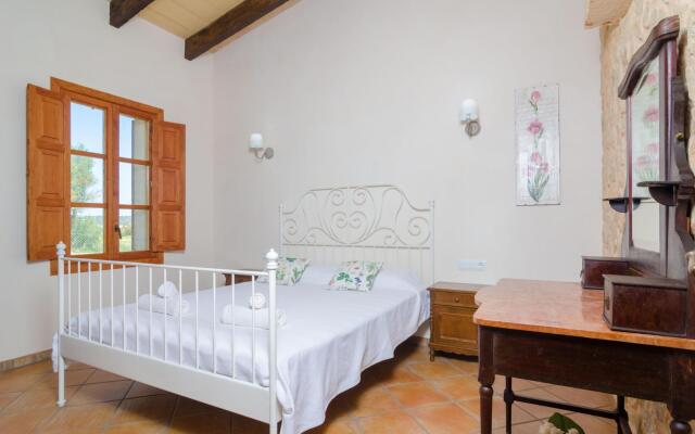 Cas Padri Des Caparó