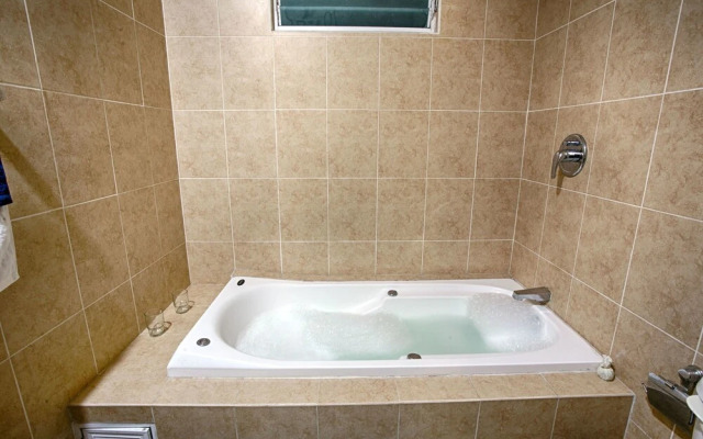 Versalles B101 2 BR by Casago