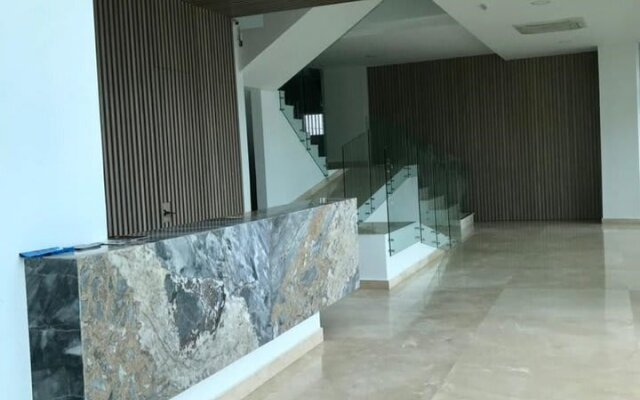 Gran Apartamento con Vista a la Ciudad Amurallada