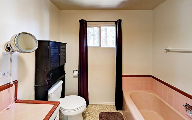 1062 Glenwood Way - 4 Br Home