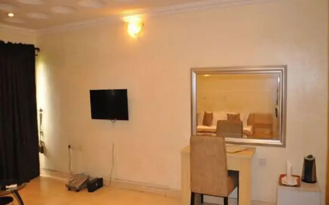 Solitude Hotel Victoria Island