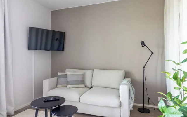 Borg Housing Travel Center