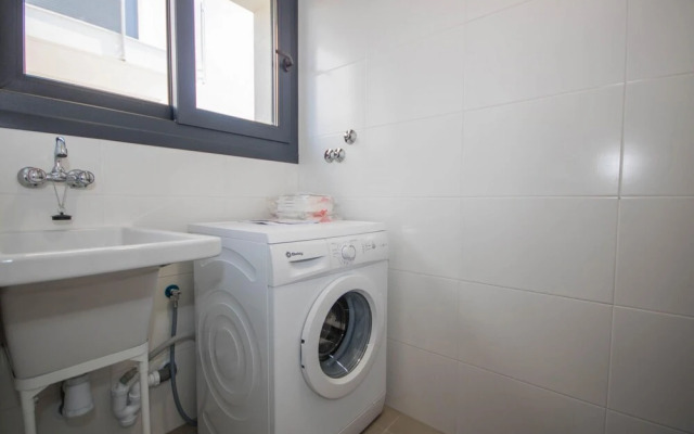 3033 Vistabella-bali 3033