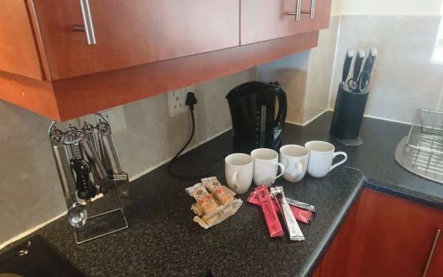 Nottingham Square by CTHA