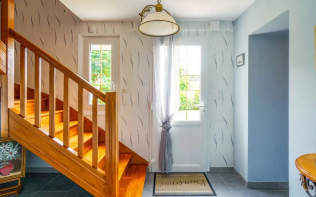 Les Volets Rouges (PEU101)