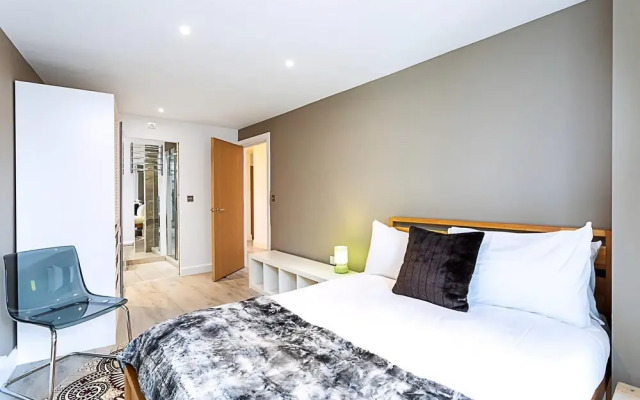 Duplex Two-bed Apartment Near Tower Bridge