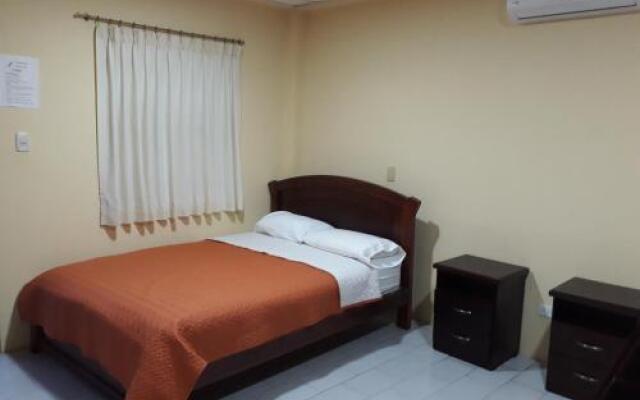 Salamandra's Suites & Hotel