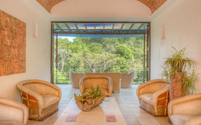 Villa Azalea Luxury B & B