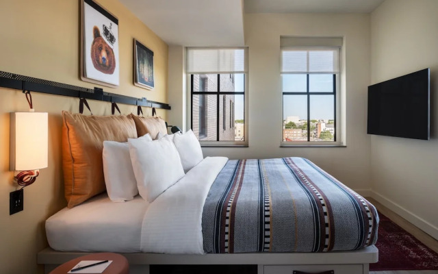 Moxy Springfield Downtown