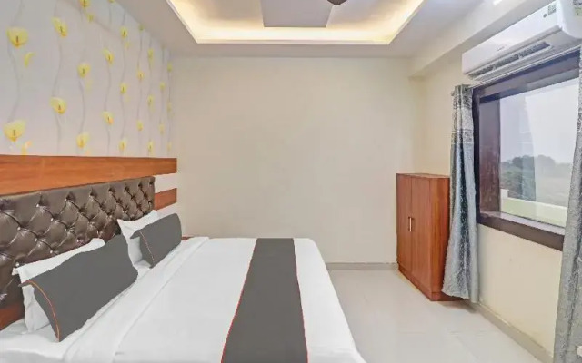 Capital O 84646 Hotel Sonipat Residency