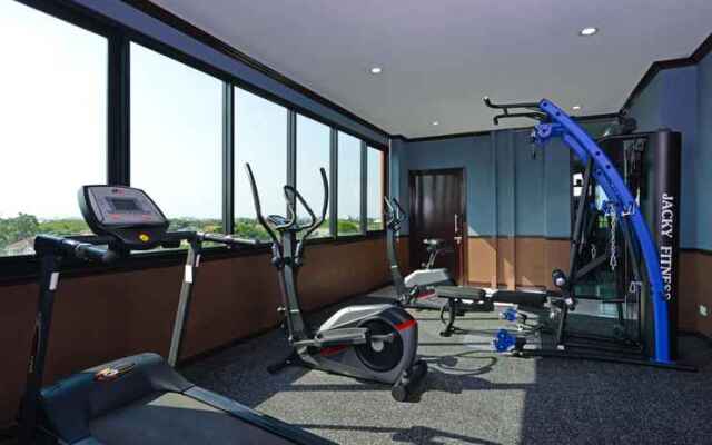 The Breton Hotel Media