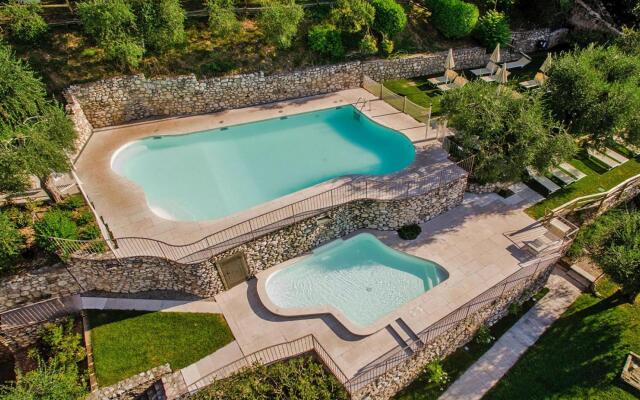 Holiday Home In Toscolano With Parking Space