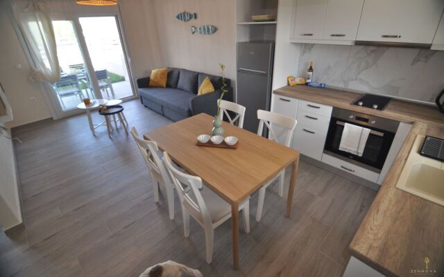 Zennova 24 Nikiti FLOW Family Apt